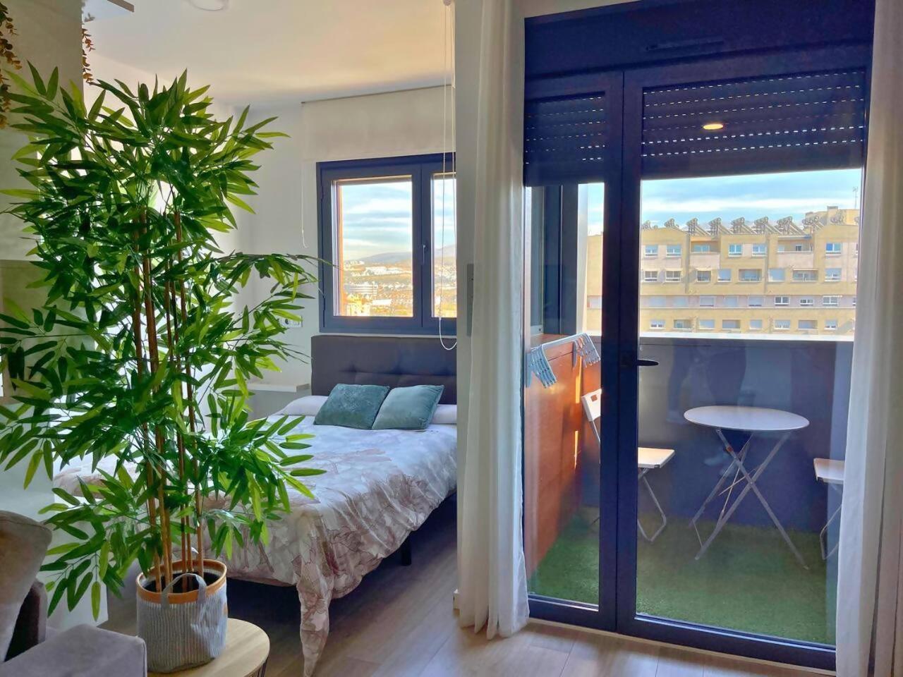 Home4U Apartamento Con Cochera Гранада Екстер'єр фото
